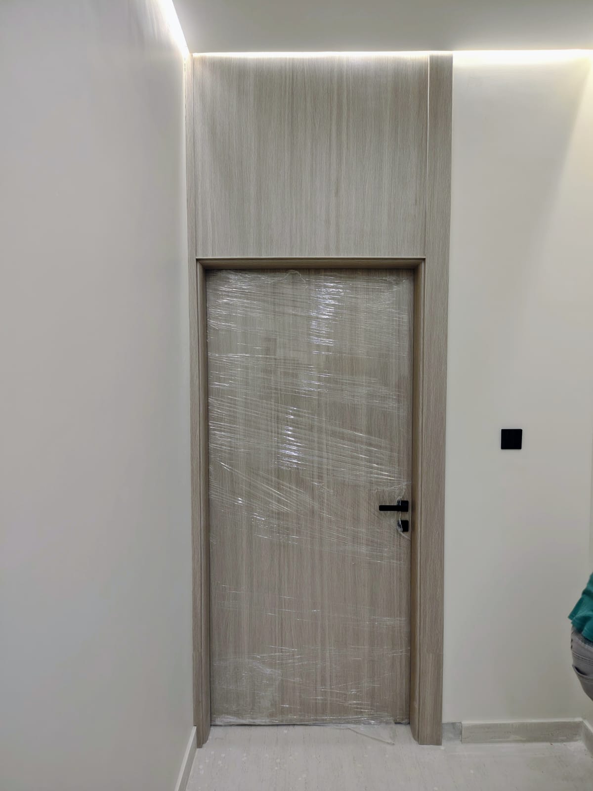 نموذج باب منفذ 23